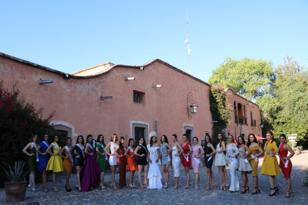 Van 22 Candidatas Por Título Señorita Turismo Región De Los Altos 2019 Cuadrante 7 Periodismo 9789